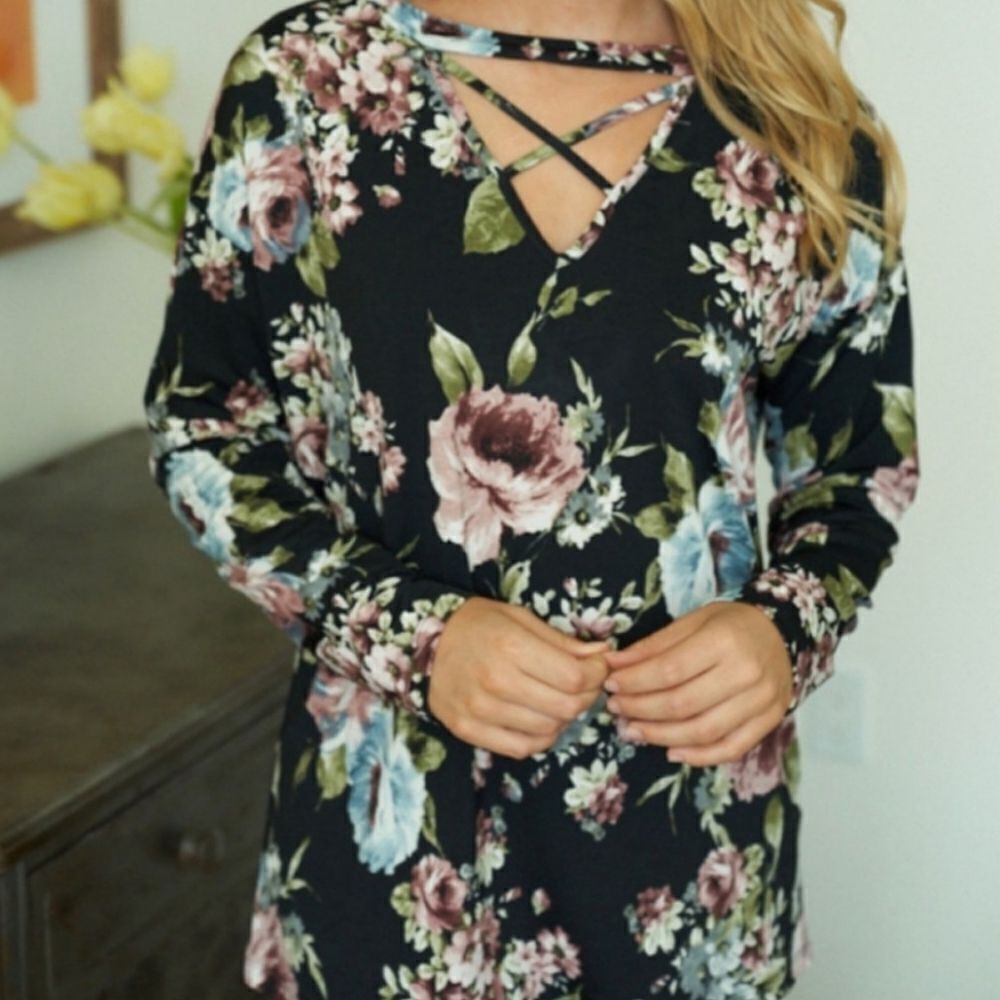white birch Black Floral Long Sleeve Crisscross Neck Top
